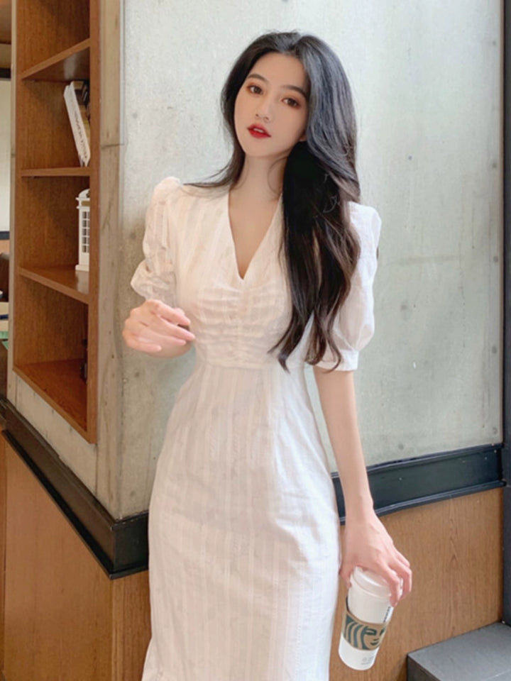 Light Luxury Temperament White V-neck Skinny Sheath Dress