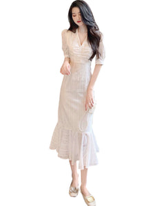 Light Luxury Temperament White V-neck Skinny Sheath Dress